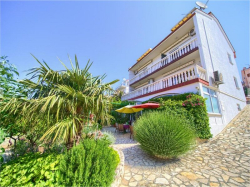 Apartmani Villa Vesna - Family apartments Crikvenica